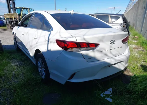 2019 Hyundai Sonata Se из США, поврежденный, VIN 5NPE24AF5KH744662